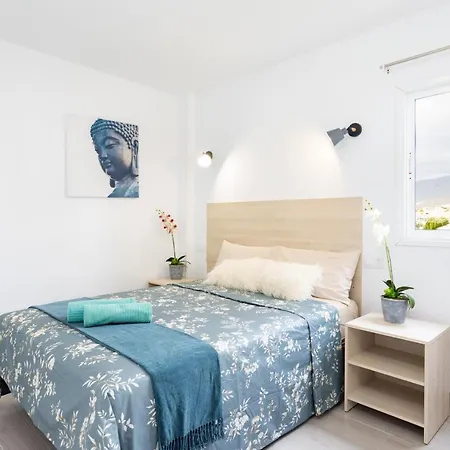 Three Spacious 150m From The Americas Promenade Apartmán