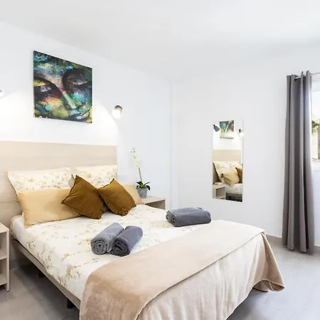 Three Spacious 150m From The Americas Promenade Apartmán *