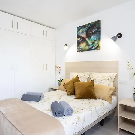Three Spacious 150m From The Americas Promenade Arona (Tenerife)
