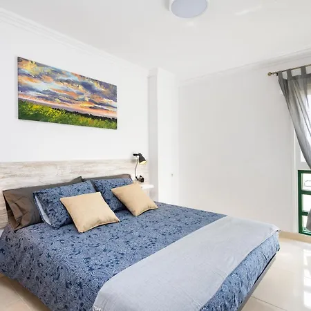 Three Spacious 150m From The Americas Promenade Apartment *