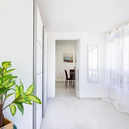 Classbnb - Three Spacious 150m From The Americas Promenade * Arona (Tenerife)