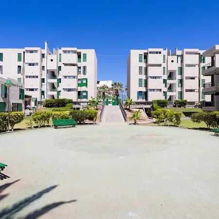 Apartment Classbnb - Three Spacious 150m From The Americas Promenade