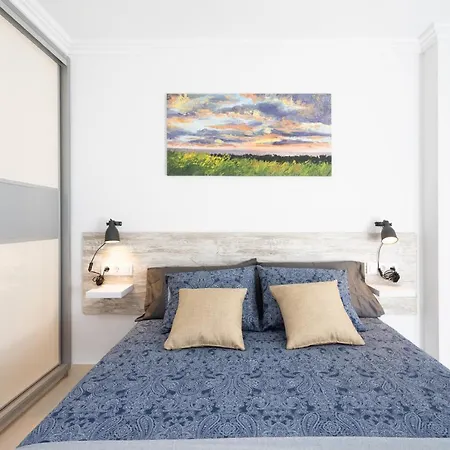 Apartment Classbnb - Three Spacious 150m From The Americas Promenade