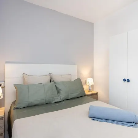 Appartement Three Spacious 150m From The Americas Promenade *