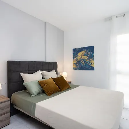 Three Spacious 150m From The Americas Promenade Arona