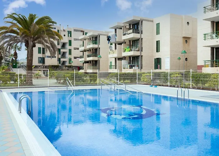 Lejlighed Three Spacious 150m From The Americas Promenade