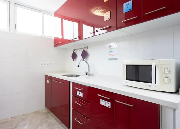 Three Spacious 150m From The Americas Promenade Arona (Tenerife)