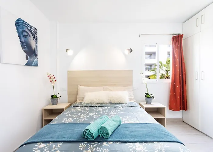 Lejlighed Three Spacious 150m From The Americas Promenade *