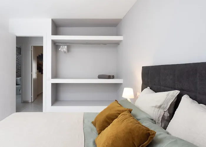 شقة Three Spacious 150m From The Americas Promenade