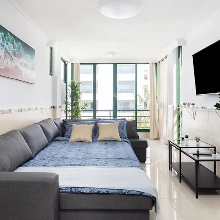 Three Spacious 150m From The Americas Promenade Arona (Tenerife)